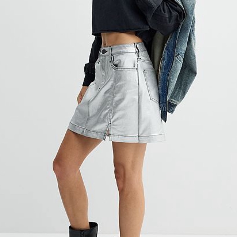 SO Silver High Rise Denim Mini Skirt Button‎ Pockets Size 1 Juniors Women - Picture 2 of 8
